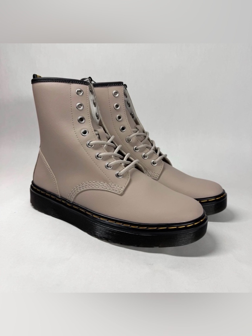 Dr. Martens Zavala vintage beige Lace-Up Leather Boots - Picture 3 of 5